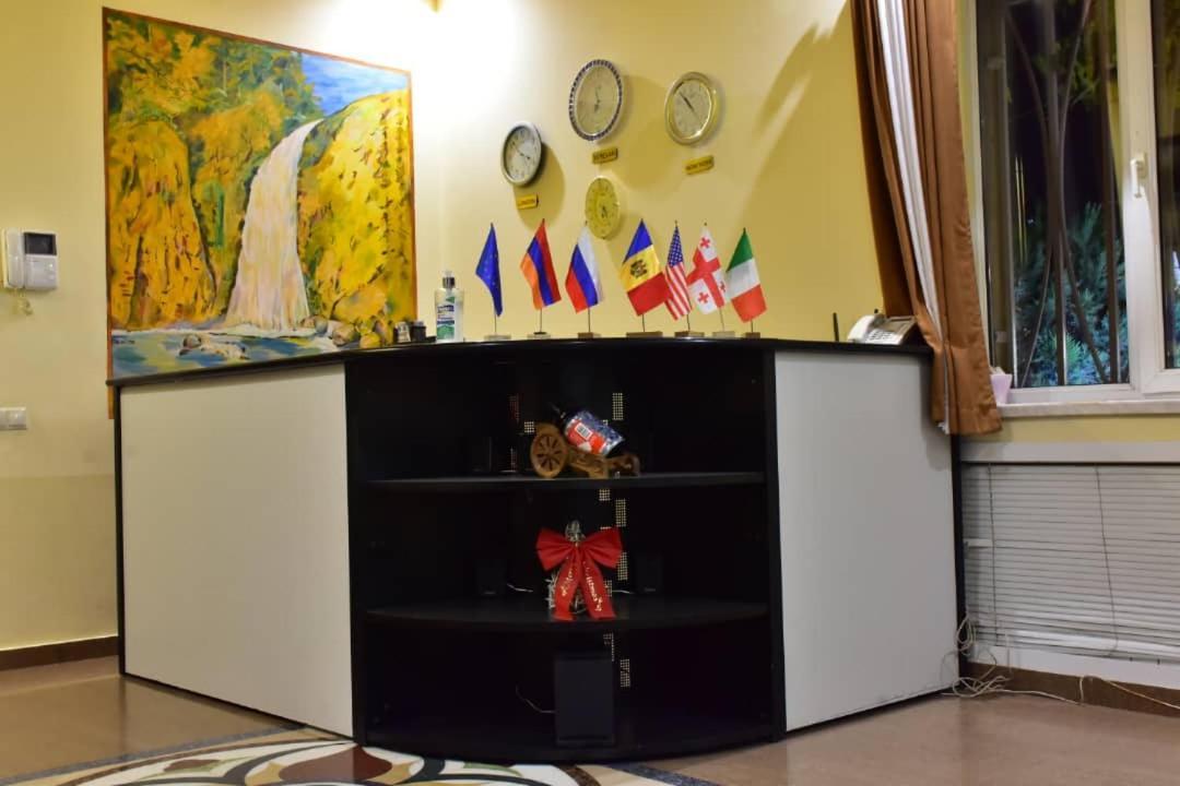 Gyumri Hotel Ереван Экстерьер фото